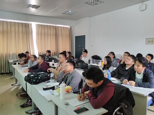 m1508571776186747.jpg 太阳成官网组织各级团学骨干共同学习十九大精神2.JPG